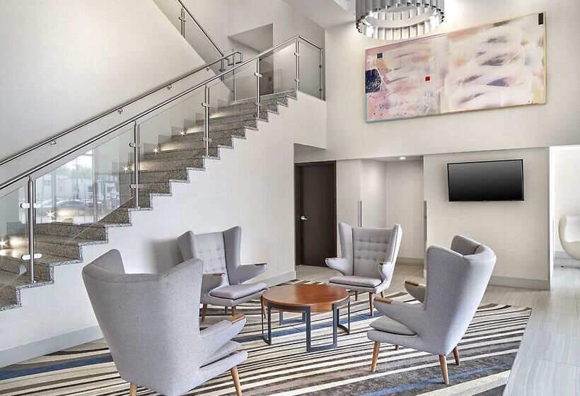 فندق Doubletree By Hilton Edmonton Downtown