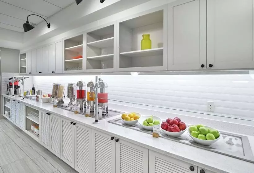 Hotel Doubletree By Hilton Edmonton Downtown