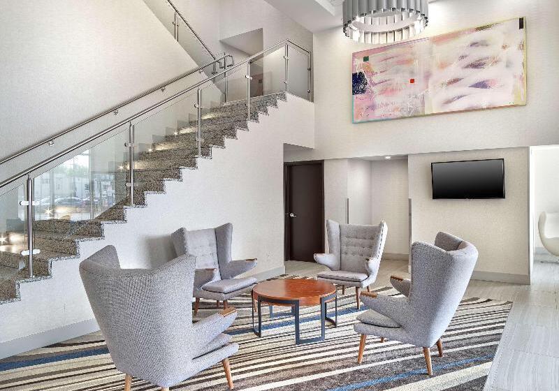 فندق Doubletree By Hilton Edmonton Downtown