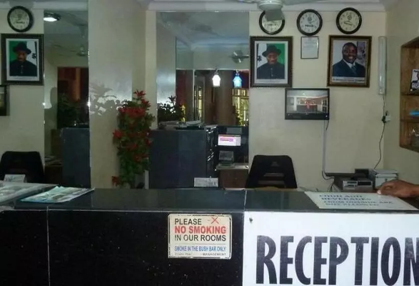 هتل Room In Lodge Definite Destiny