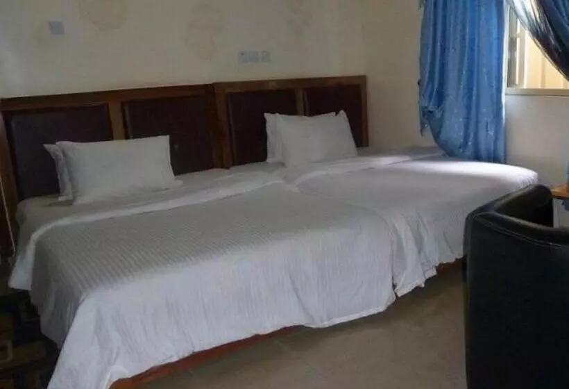 هتل Room In Lodge Definite Destiny