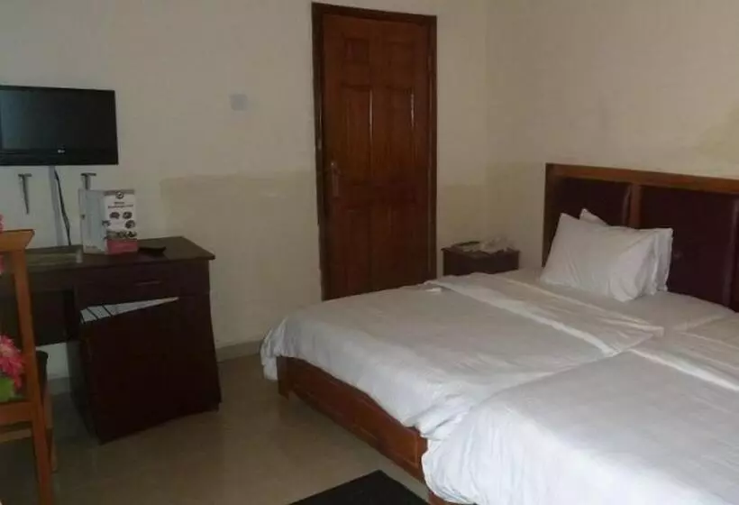 هتل Room In Lodge Definite Destiny