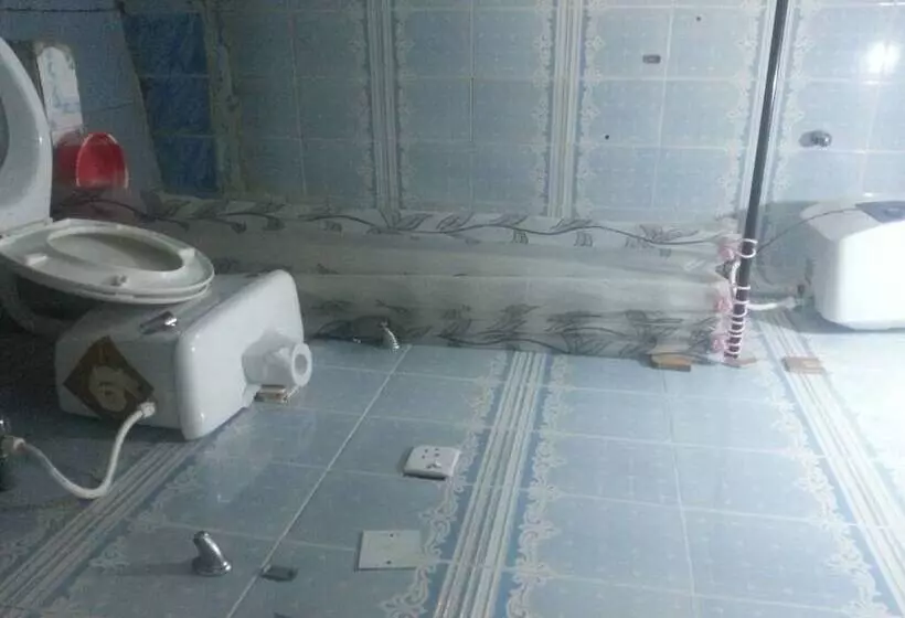 هتل Room In Lodge Definite Destiny