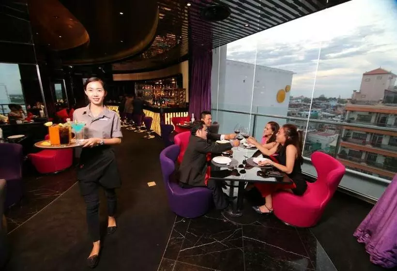 בית מלון כפרי Sun & Moon Urban