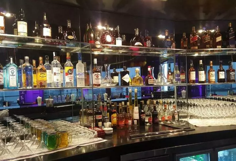 בית מלון כפרי Sun & Moon Urban