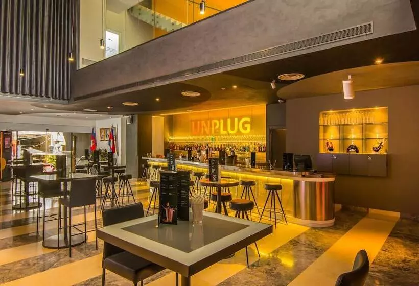 בית מלון כפרי Sun & Moon Urban