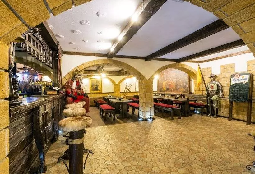 ホテル Zámek Lužec Spa & Wellness Resort