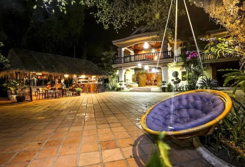 پانسیون Bloom Garden Guesthouse