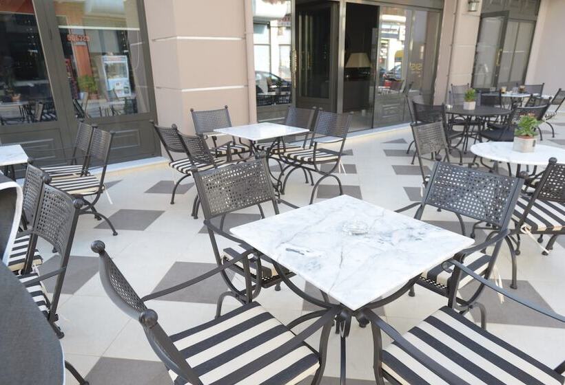 Theasis Hotel Paramythia