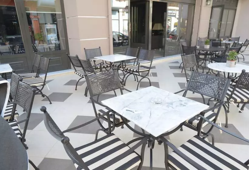 Theasis Hotel Paramythia