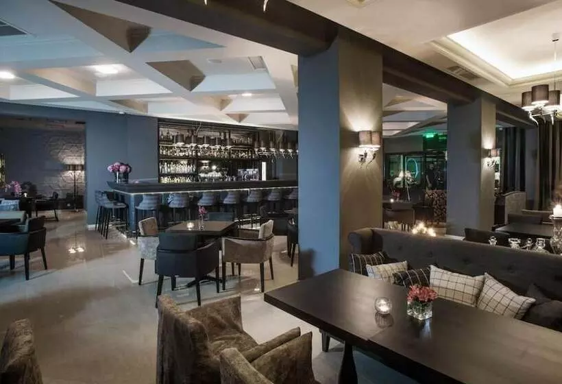 Theasis Hotel Paramythia