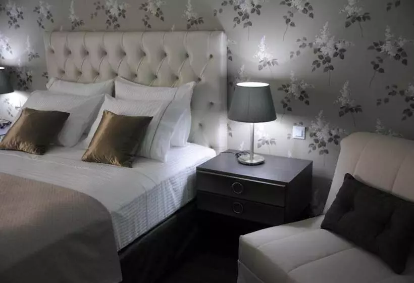 Theasis Hotel Paramythia