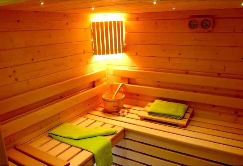 Hotelli Château De La Dame Blanche   Logis