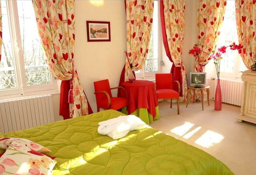 ホテル Château De La Dame Blanche Logis