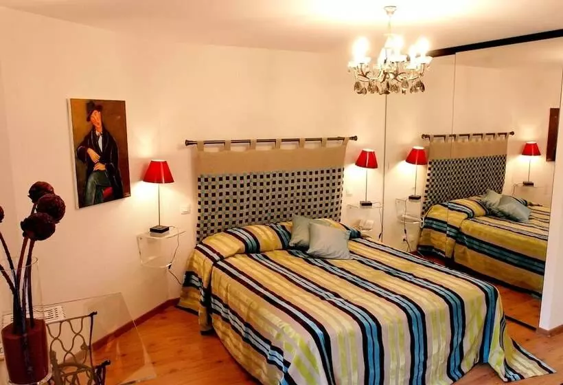 Hotelli Château De La Dame Blanche   Logis