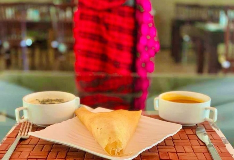 هتل Lorian Safari Camp