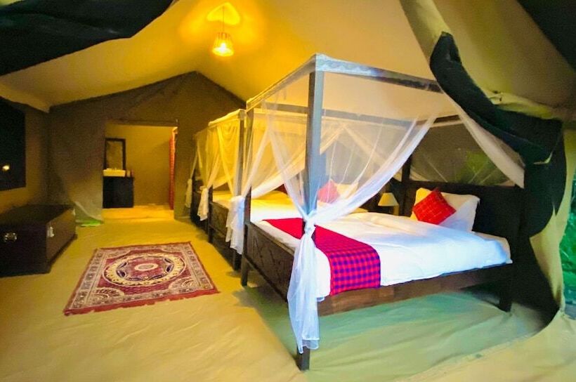 هتل Lorian Safari Camp