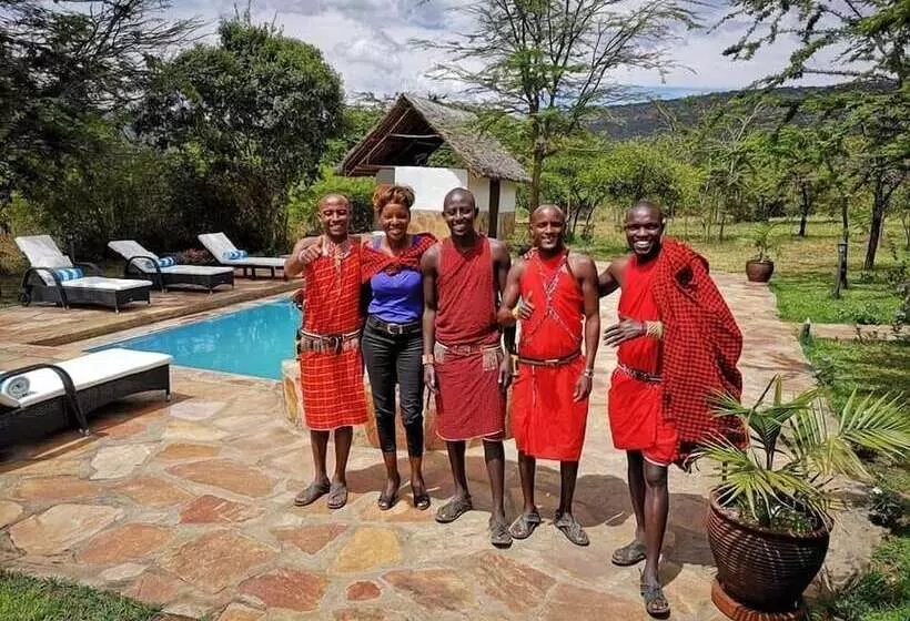 هتل Osero Enarau Camp