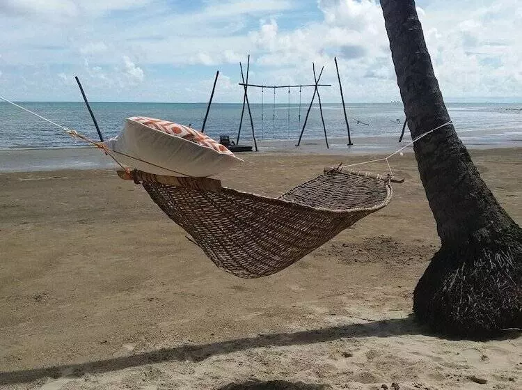 Hotelli Peace & Love Beach Club