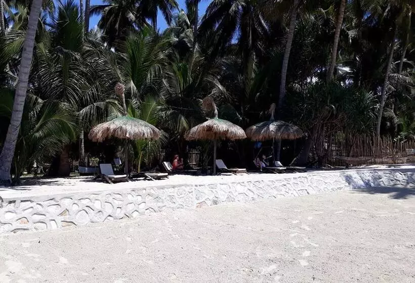 Hotelli Peace & Love Beach Club