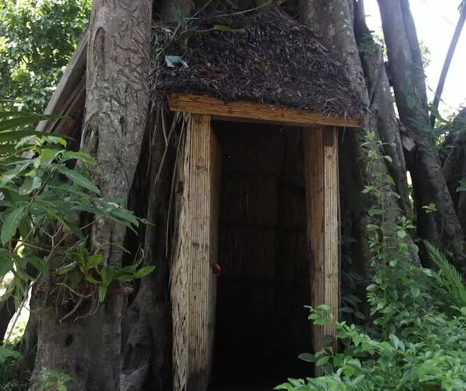 هتل Tanna Lava View Bungalows