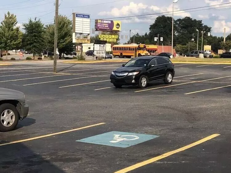 Motelli Haven Inn & Suites