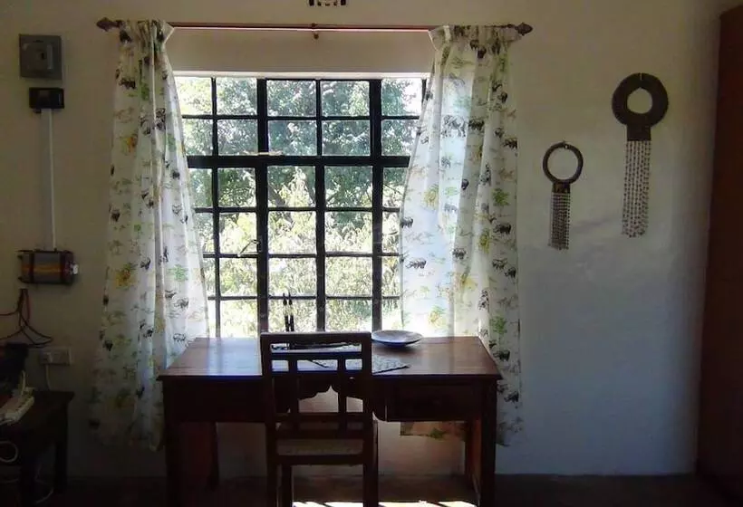 پانسیون Narasha Guest House