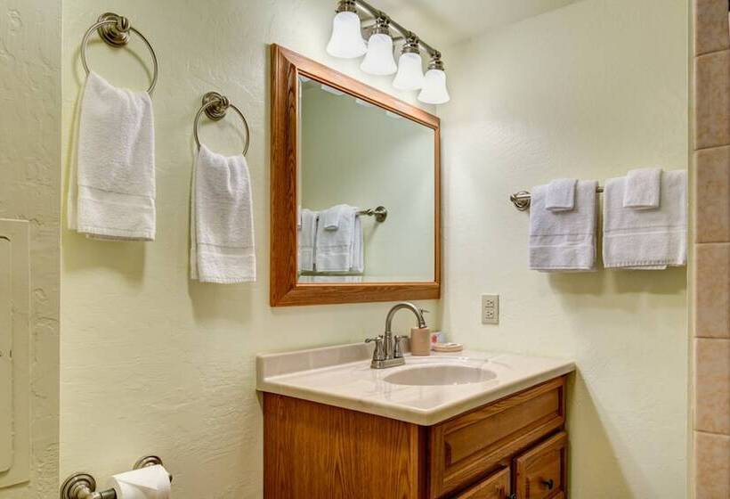 Yosemite Delight B208