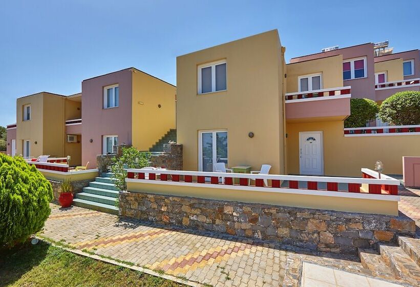 Everest Apartments And Suites