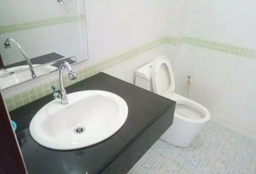 호텔 Baan Suan Rimnam Resort