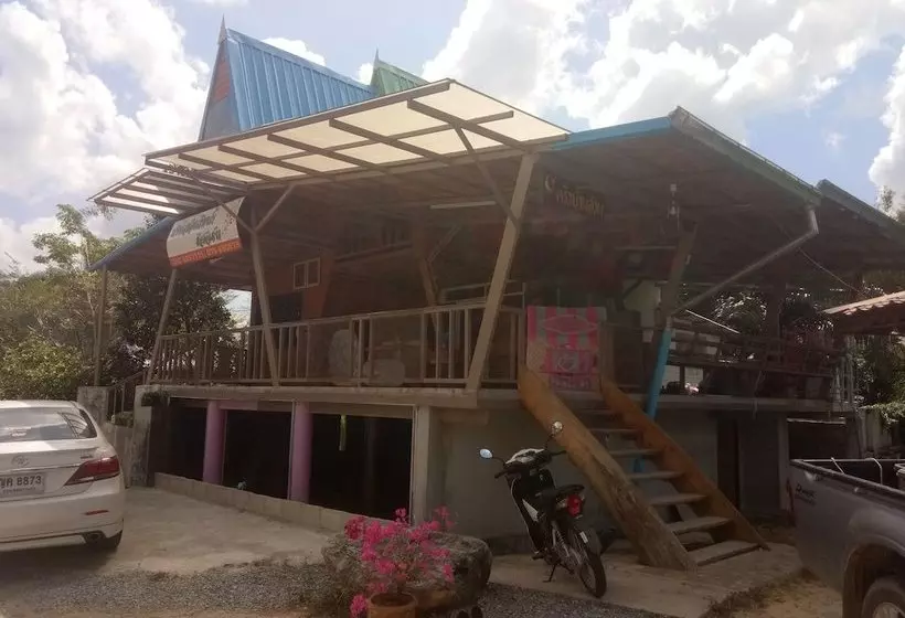 호텔 Baan Suan Rimnam Resort