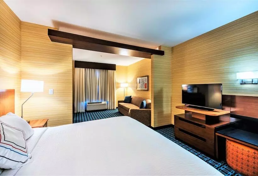 ホテル Fairfield Inn & Suites By Marriott Kamloops