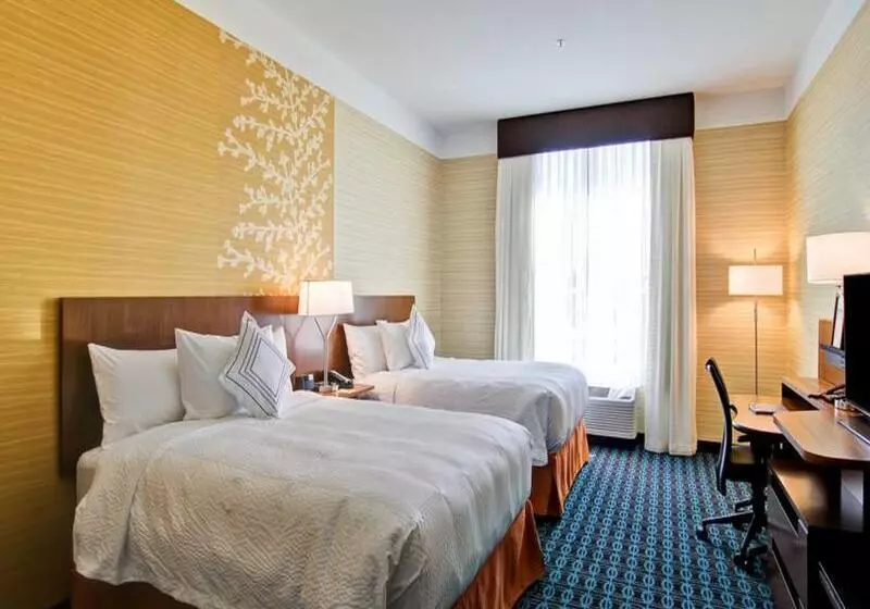 ホテル Fairfield Inn & Suites By Marriott Kamloops