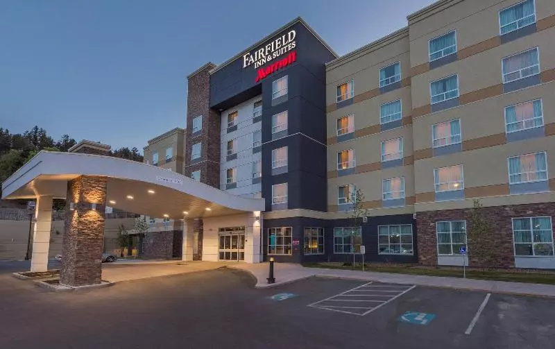 ホテル Fairfield Inn & Suites By Marriott Kamloops