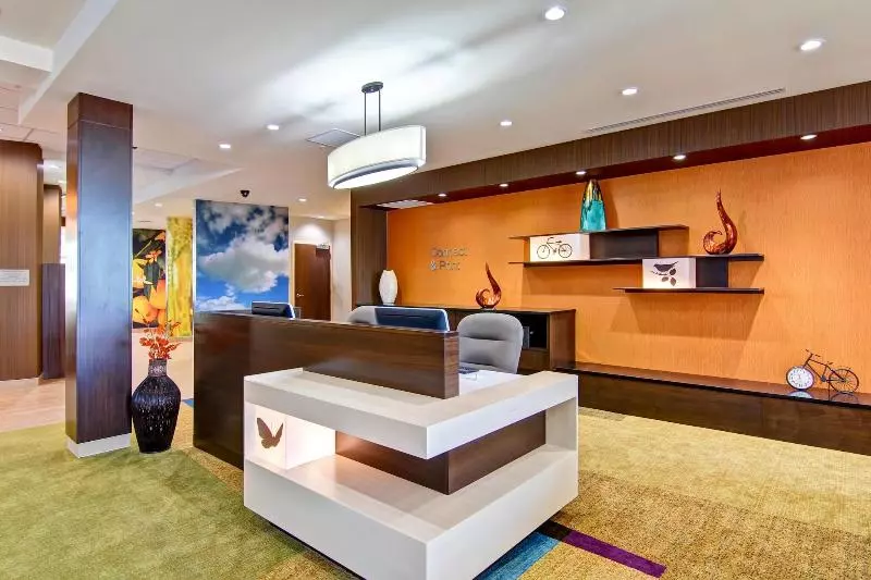 ホテル Fairfield Inn & Suites By Marriott Kamloops