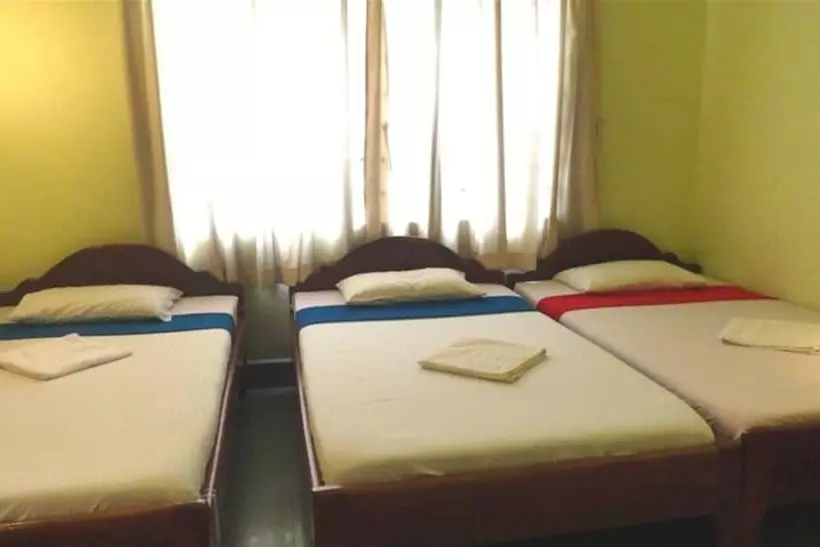 هتل Greenpark Village Guesthouse