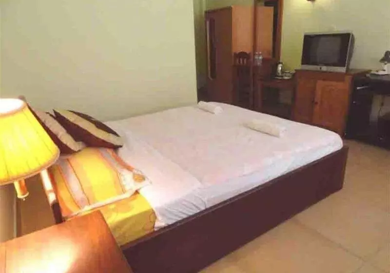 هتل Greenpark Village Guesthouse