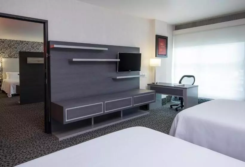 Hotelli Holiday Inn Express & Suites Queretaro, An Ihg