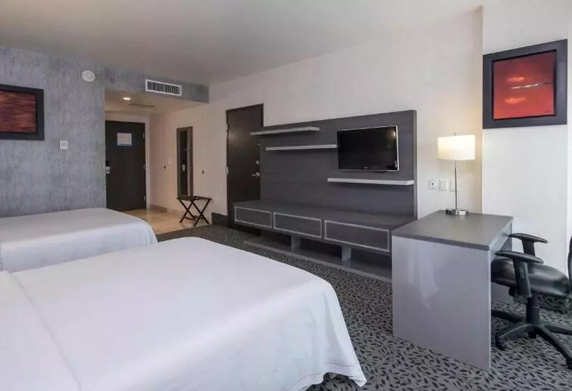 Hotelli Holiday Inn Express & Suites Queretaro, An Ihg