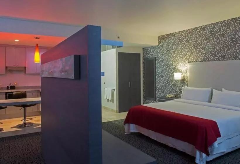 Hotelli Holiday Inn Express & Suites Queretaro, An Ihg
