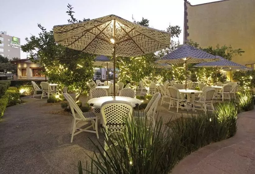 Hotelli Holiday Inn Express & Suites Queretaro, An Ihg