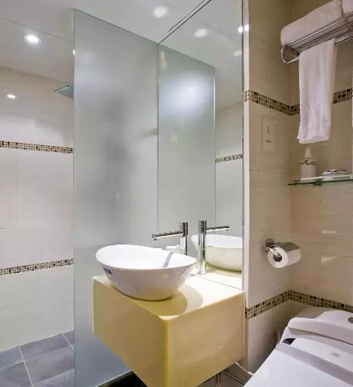 هتل Mingle With The Star