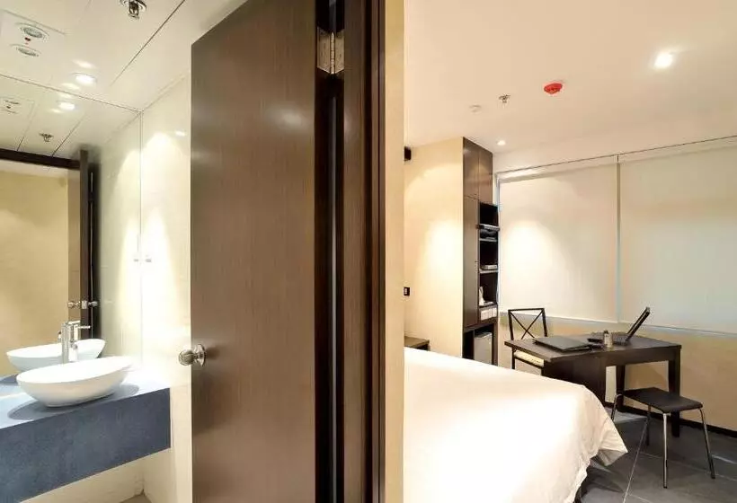 هتل Mingle With The Star