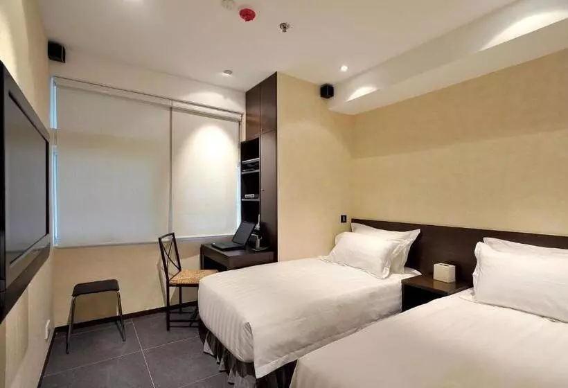 هتل Mingle With The Star