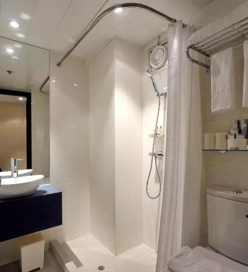 هتل Mingle With The Star