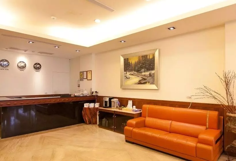 هتل Mucha Boutique