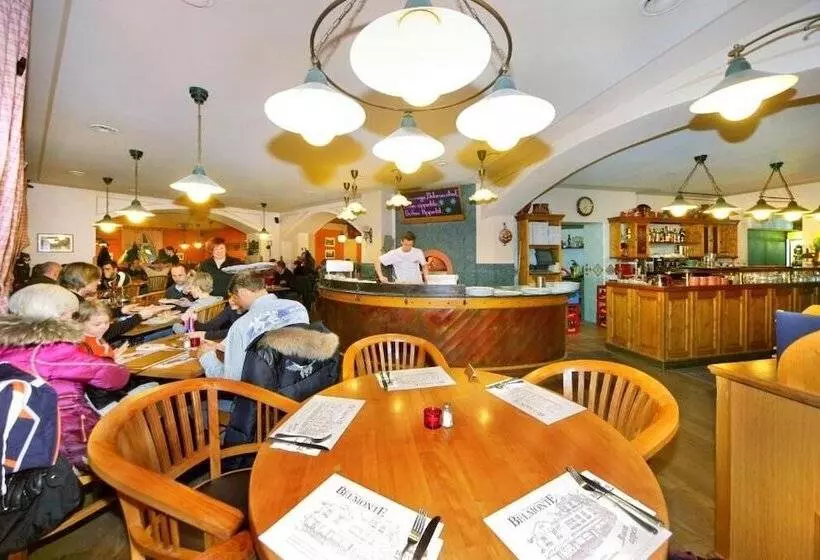 酒店 Pizzeria Belmonte