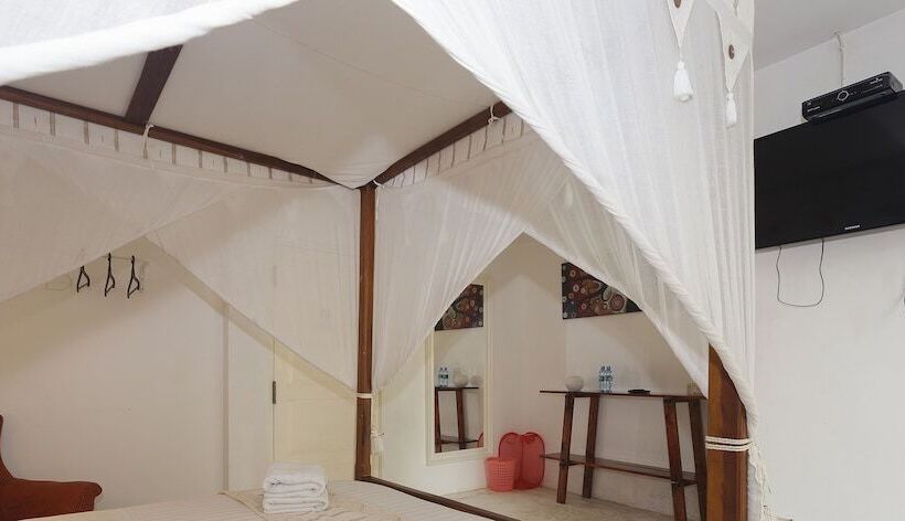 Отель Royce Boutique