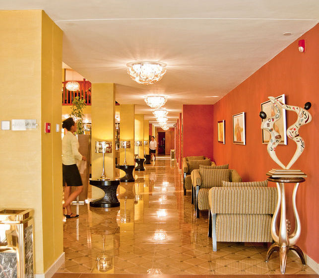 ホテル South Star International