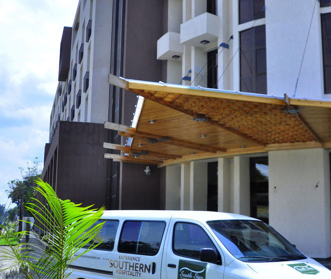 ホテル South Star International